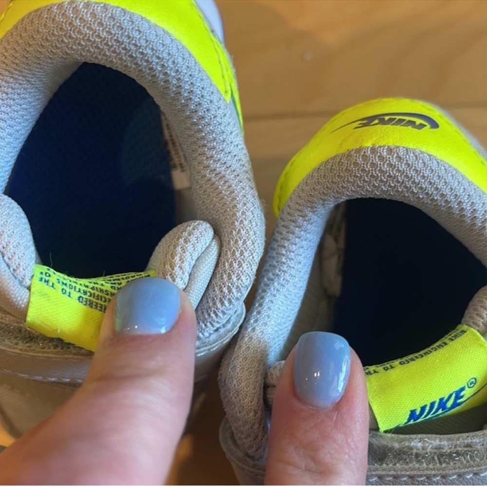 Nike Toddler MD Valient Sneakers Size 4C - Picture 6 of 7